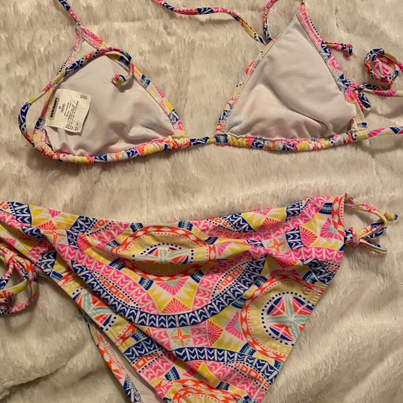 Old Navy Bikini Set - Picture 4 of 4